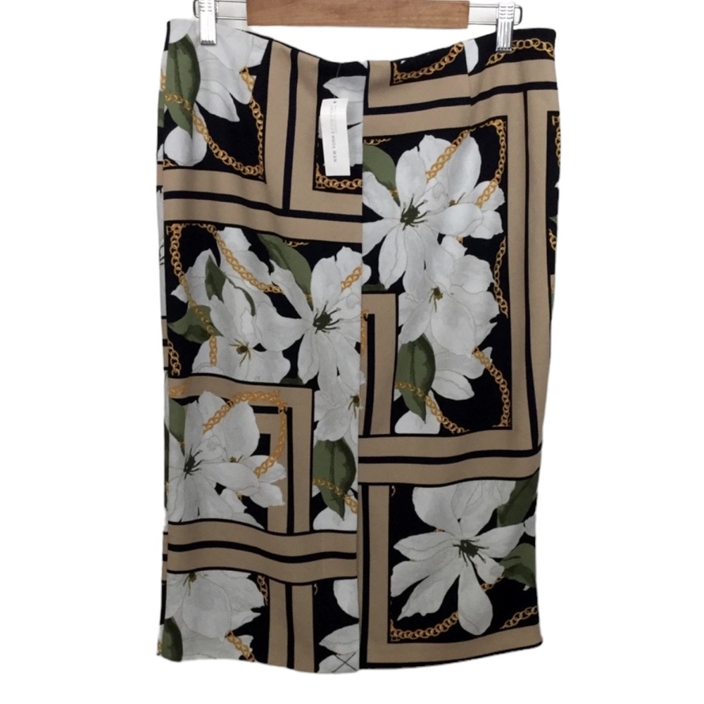 NEW YORK & CO. sz Large Skirt Floral Gold Chains Pencil Stretch Fabric NWT - Picture 2 of 6